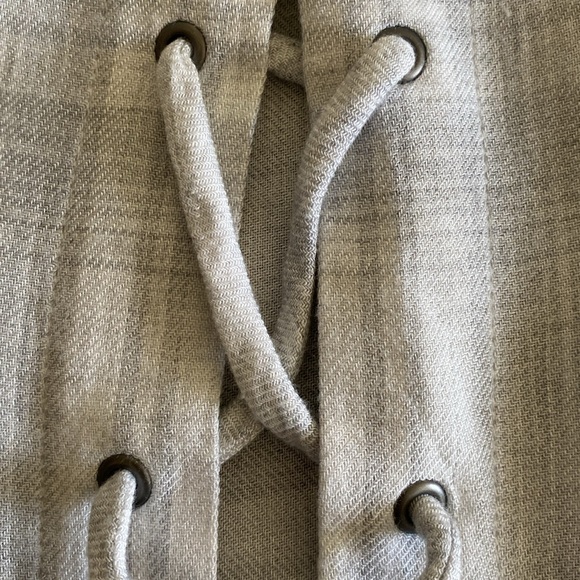 Anthropologie Cloth & Stone lace up back blouse soft grey plaid long sleeve S - Picture 11 of 14